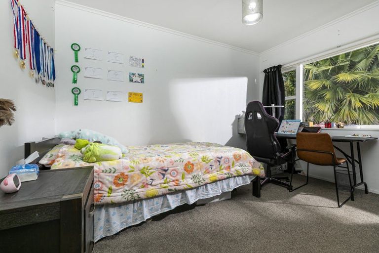 Photo of property in 90 Matipo Road, Mairangi Bay, Auckland, 0630