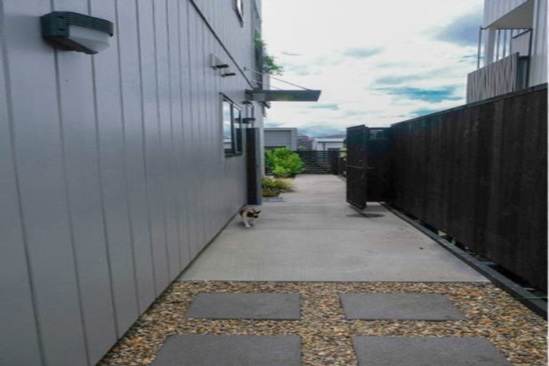 Photo of property in 10 Raranga Lane, Hobsonville, Auckland, 0616