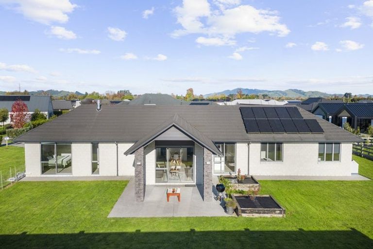 Photo of property in 51 Baxter Michael Crescent, Cambridge, 3434