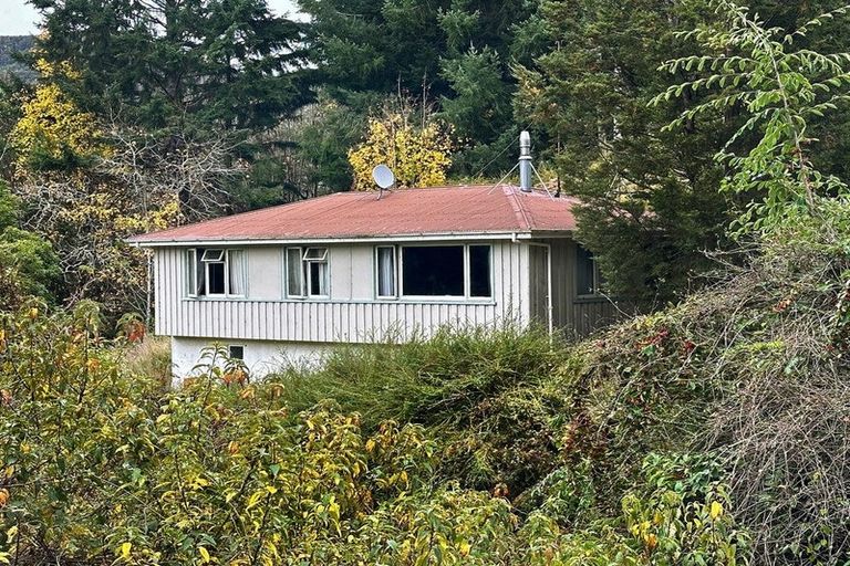 Photo of property in 1715 Waipori Falls Road, Waipori Falls, Outram, 9073