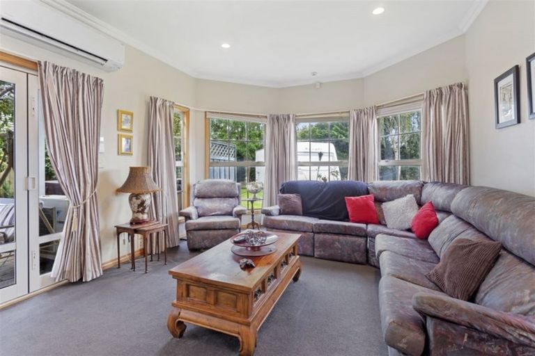 Photo of property in 11 Hewitts Road, Woodend, 7610