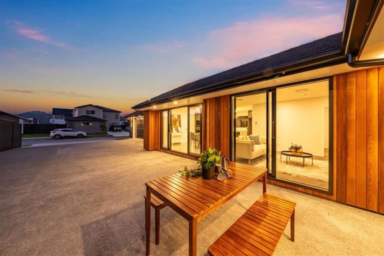 Photo of property in 29 Castletown Street, Wallaceville, Upper Hutt, 5018