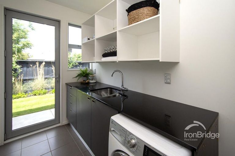 Photo of property in 14 Papaumu Green, Parklands, Christchurch, 8083