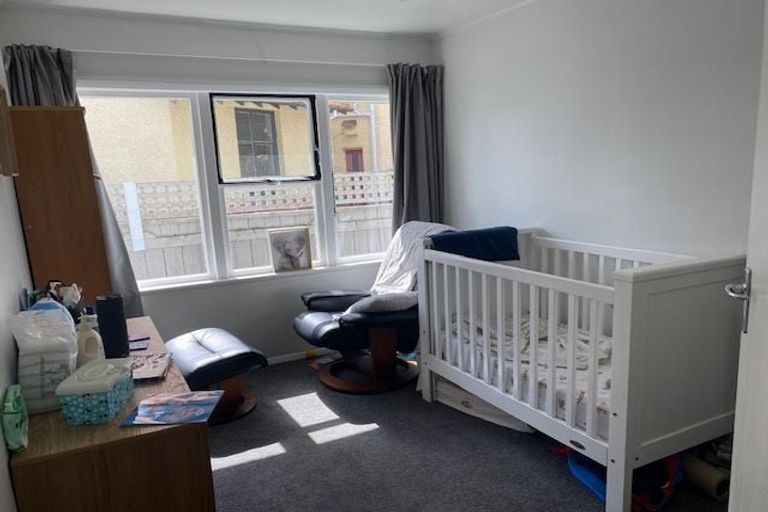 Photo of property in 152 Muritai Road, Eastbourne, Lower Hutt, 5013