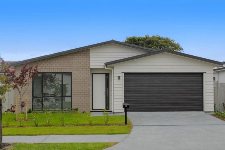 Photo of property in 32 Nganui Avenue, Takanini, 2112