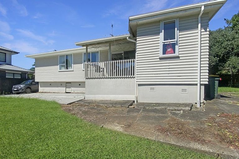 Photo of property in 27 Olive Crescent, Papatoetoe, Auckland, 2025