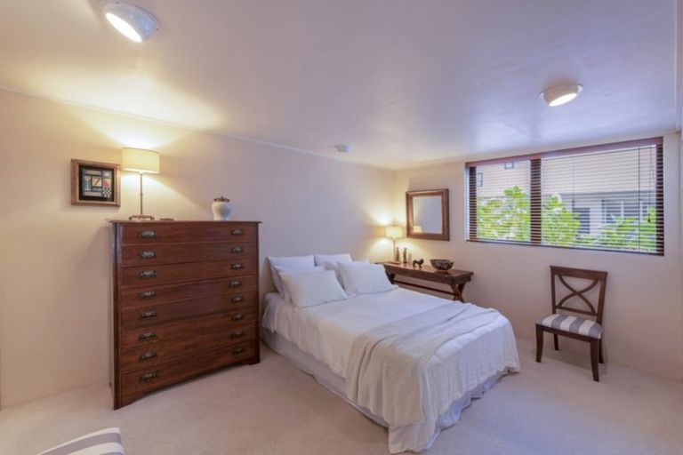 Photo of property in Highwic, 5/32 Hobson Street, Thorndon, Wellington, 6011