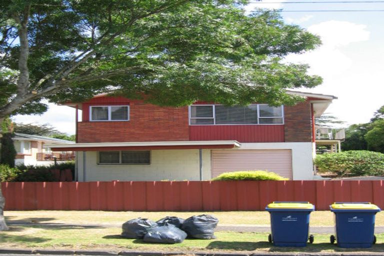 Photo of property in 4/20 Nikau Street, New Lynn, Auckland, 0600