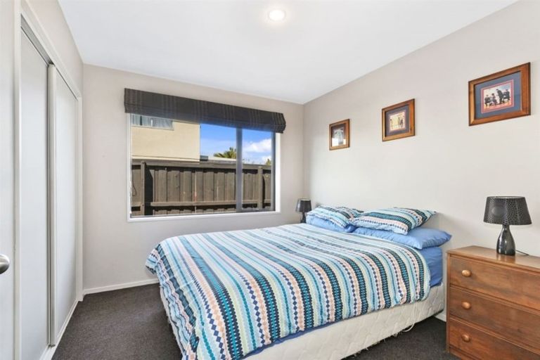 Photo of property in 46 Inwoods Road, Parklands, Christchurch, 8083