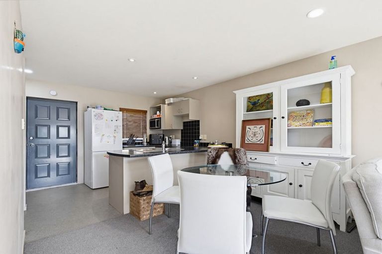 Photo of property in 42 Park Avenue, Papatoetoe, Auckland, 2025