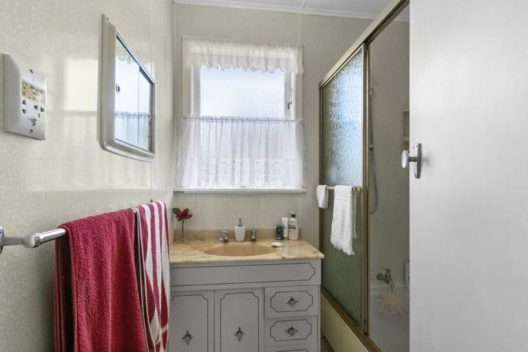 Photo of property in 16 Manutuke Street, Wainuiomata, Lower Hutt, 5014