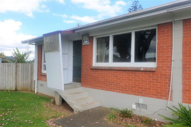 Photo of property in 1/312 Massey Road, Mangere East, Auckland, 2024