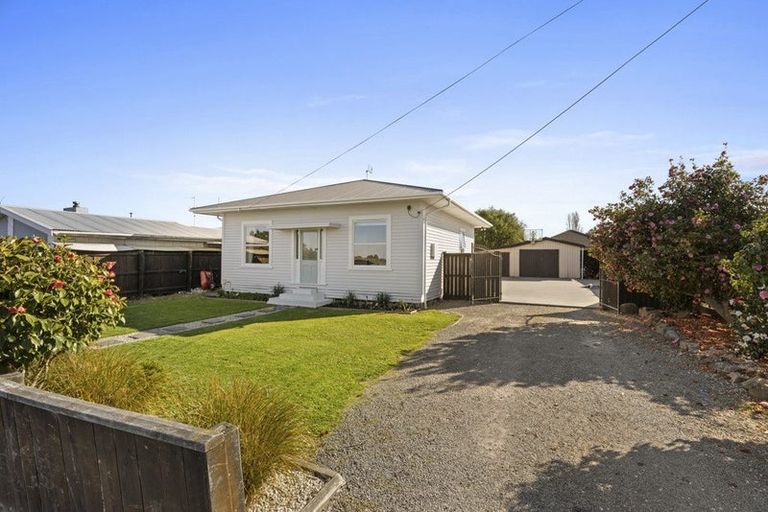 Photo of property in 37 Railway Road, Rangiora, 7400