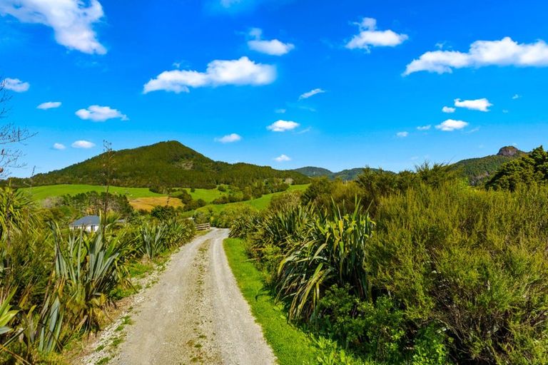 Photo of property in 280c Baldrock Road, Kaiwaka, Maungaturoto, 0587