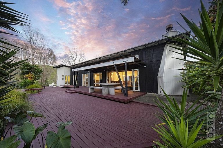 Photo of property in 8 Pineview Lane, Helensville, 0875