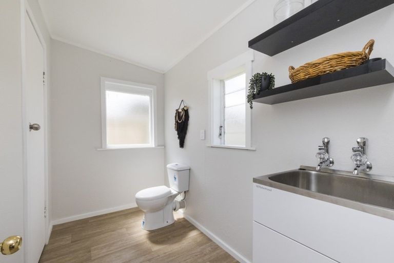 Photo of property in 1 Sandilands Street, Feilding, 4702