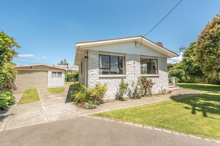 Photo of property in 8 Borlase Place, Aramoho, Whanganui, 4500