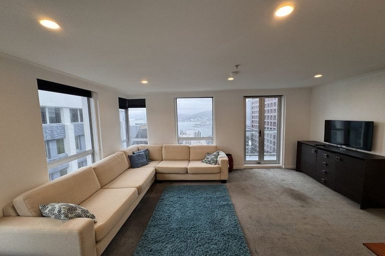 Photo of property in Terrace Heights Apartments, 14d/163 The Terrace, Wellington Central, Wellington, 6011