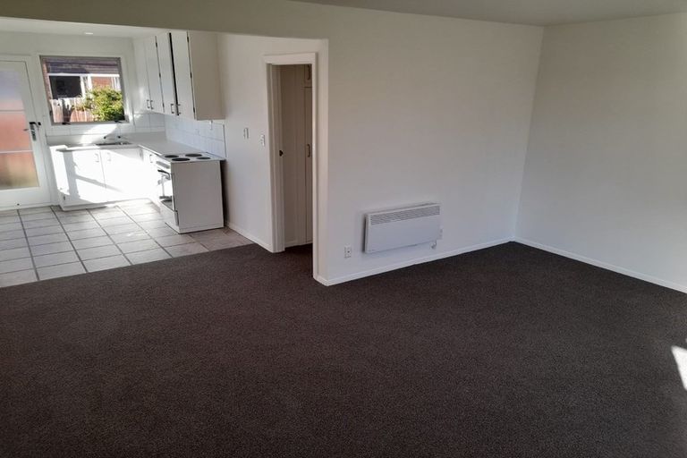 Photo of property in 2/38 Lyndon Street, Riccarton, Christchurch, 8041