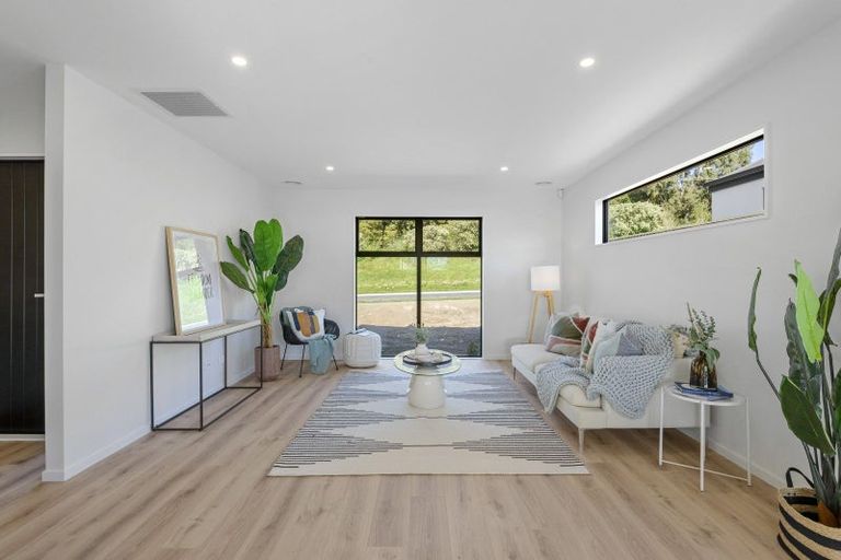 Photo of property in 11 Withers Crescent, Halswell, Christchurch, 8025