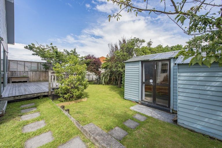 Photo of property in 102a Wexford Road, Miramar, Wellington, 6022