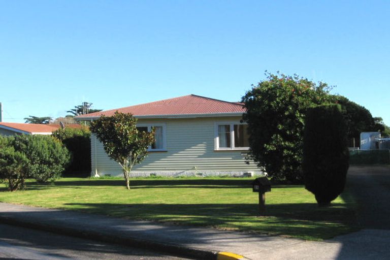 Photo of property in 21 Old Coach Road South, Otaki Beach, Otaki, 5512