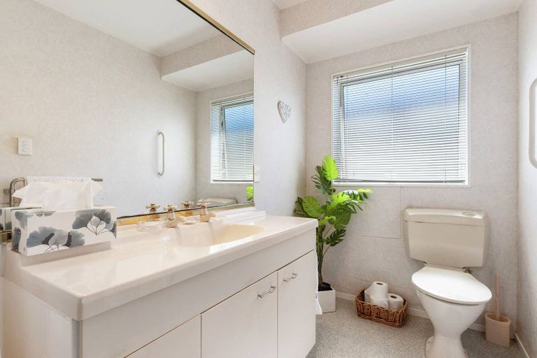 Photo of property in 1/23 Tarnica Road, Northpark, Auckland, 2013