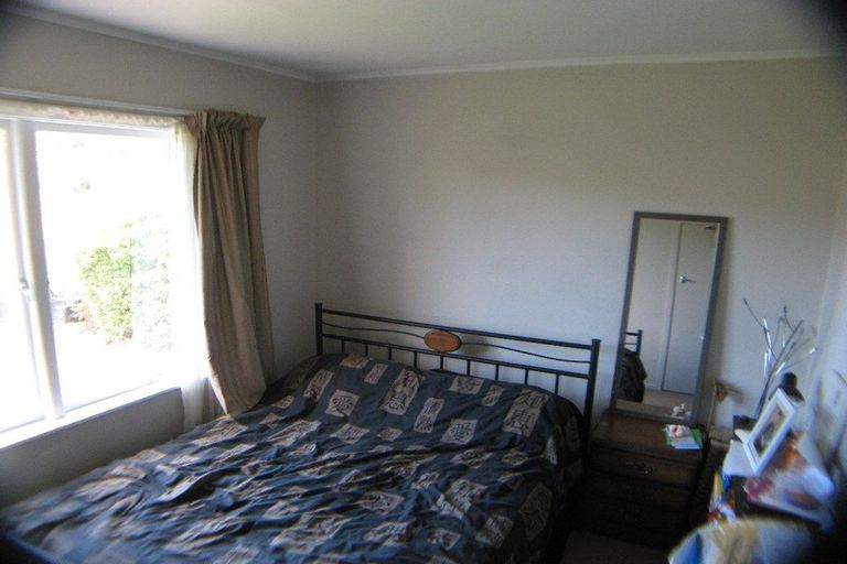 Photo of property in 19 Woodstock Road, Forrest Hill, Auckland, 0620