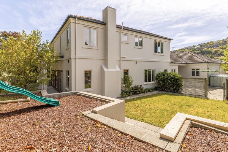 Photo of property in 16 Basil Place, Mount Pleasant, Christchurch, 8081