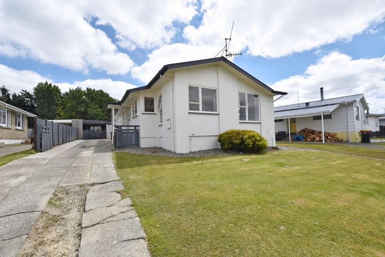 Photo of property in 58 Lauder Crescent, Heidelberg, Invercargill, 9812