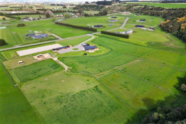 Photo of property in 51 Manukawiri Way, Martinborough, Greytown, 5794