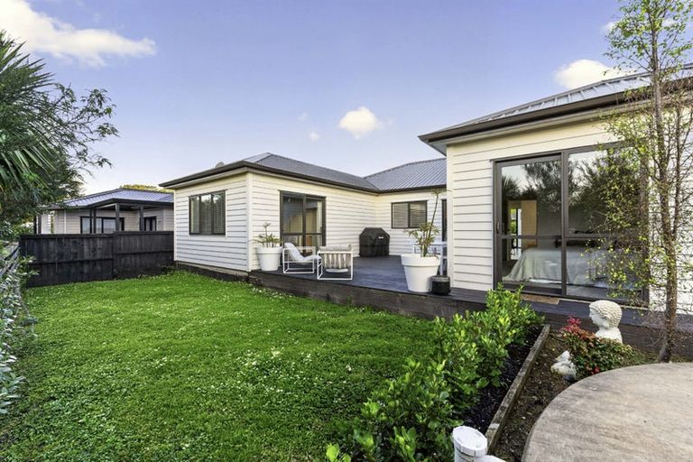 Photo of property in 9 Pukemarino Road, Waimauku, 0812