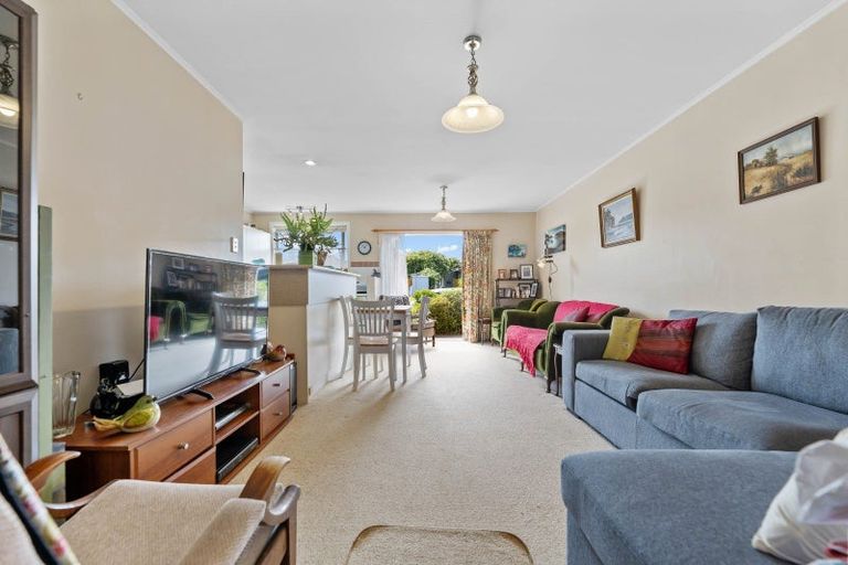 Photo of property in 35 Walnut Place, Tokoroa, 3420