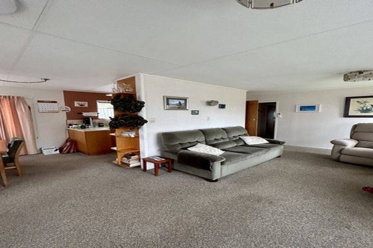 Photo of property in 48 Apollo Parade, Milson, Palmerston North, 4414