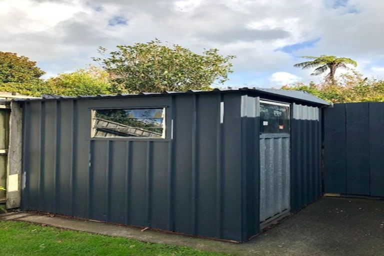 Photo of property in 12b Woodleigh Street, Frankleigh Park, New Plymouth, 4310