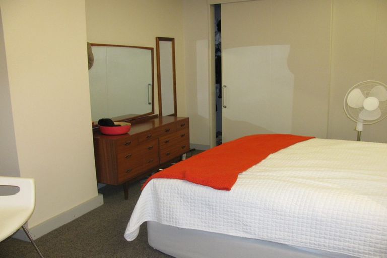 Photo of property in Gerondis Bldg Apartments, 106/60 Willis Street, Wellington Central, Wellington, 6011
