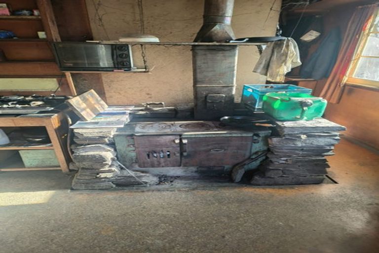 Photo of property in 130 Rayners Road, Hira, Nelson, 7071