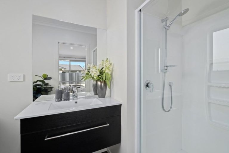 Photo of property in 2 Banbury Terrace, Lower Shotover, Queenstown, 9304