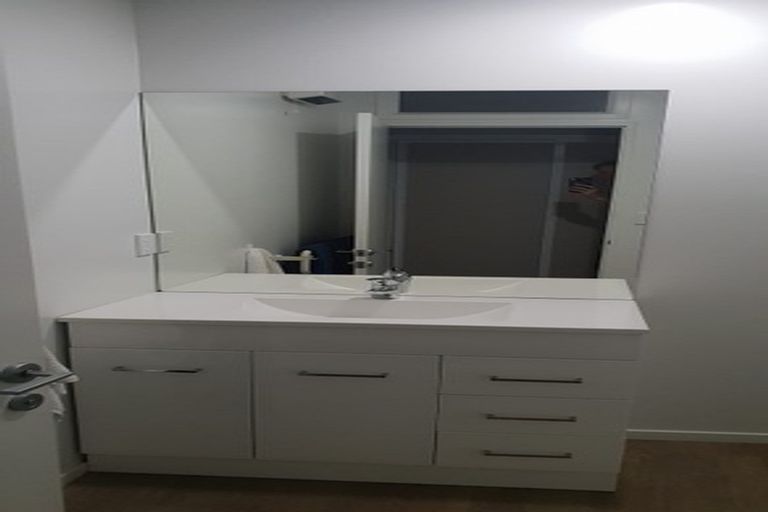 Photo of property in 36a Fairfield Avenue, Addington, Christchurch, 8024