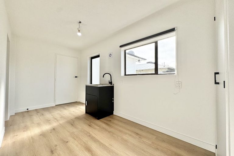 Photo of property in 106 Aldwins Road, Phillipstown, Christchurch, 8062
