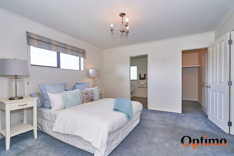 Photo of property in 11 Delta Mews Place, Clive, 4102