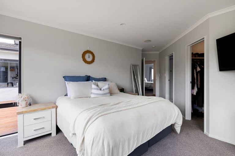 Photo of property in 13 Mangakoea Place, St Andrews, Hamilton, 3200