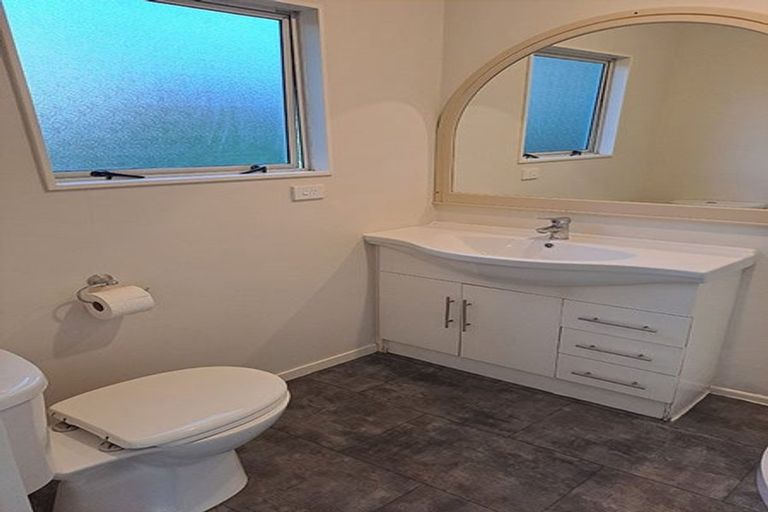 Photo of property in 4 Clayden Drive, Gulf Harbour, Whangaparaoa, 0930