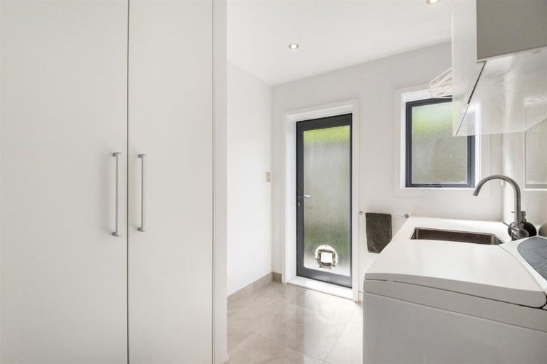 Photo of property in 48 Park Rise, Campbells Bay, Auckland, 0630