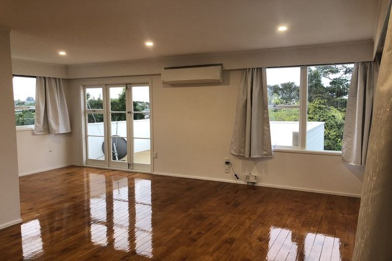 Photo of property in 109 Carlisle Road, Torbay, Auckland, 0632