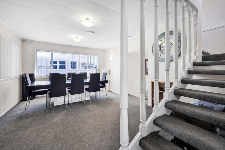 Photo of property in 16 Reid Avenue, Hawera, 4610