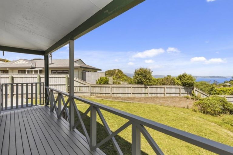 Photo of property in 16a Jasmine Grove, Maungaraki, Lower Hutt, 5010