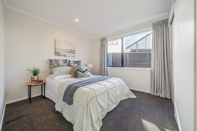 Photo of property in 18 Aston Crescent, Wallaceville, Upper Hutt, 5018