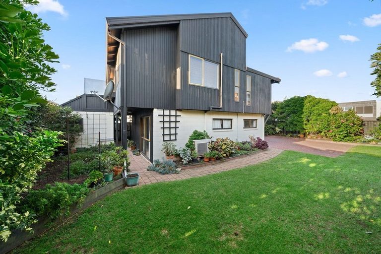 Photo of property in 1/34 Marine Parade, Mount Maunganui, 3116