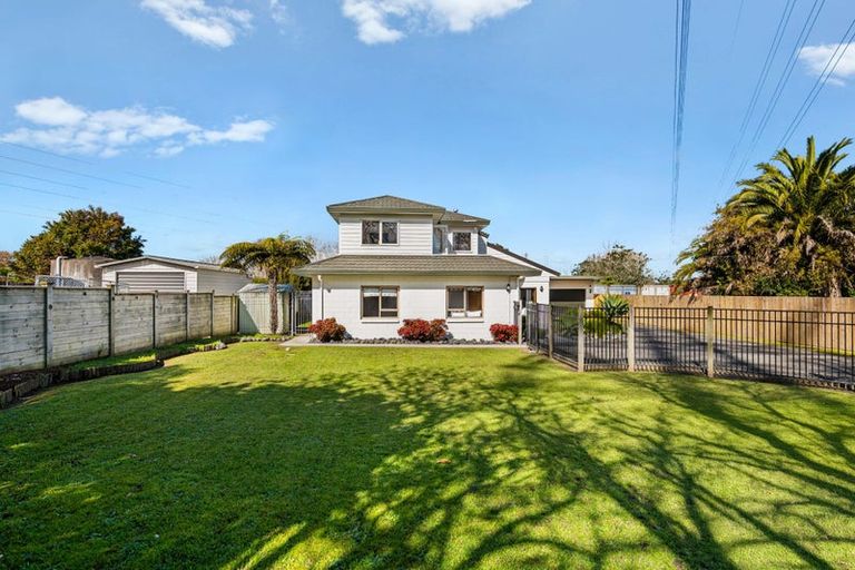 Photo of property in 22 Weza Lane, Kumeu, 0810